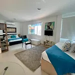 Apartamentos cerca al hotel Las Americas